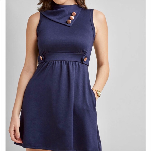 Adorable sleeveless cowl neck dress size small - Picture 2 of 7